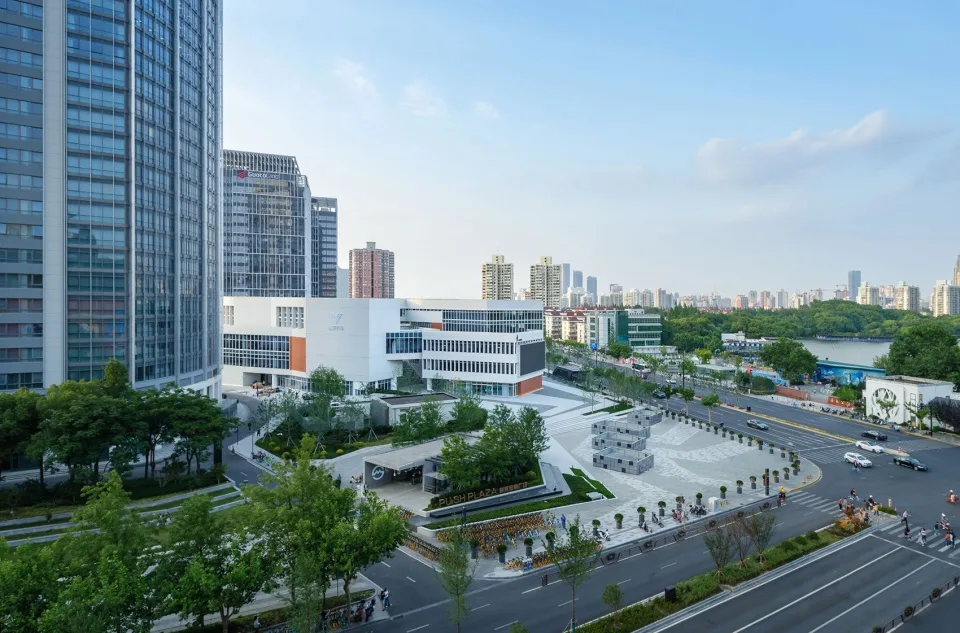 长风国盛中心