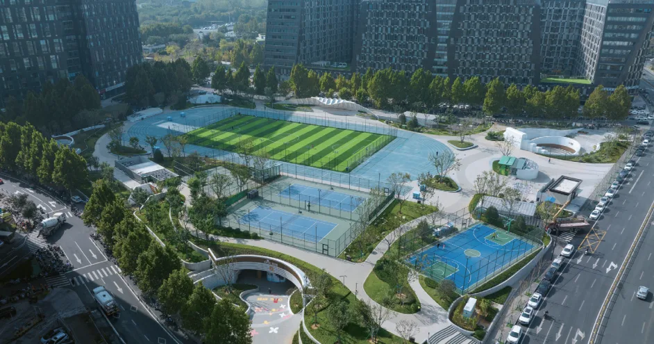 山东济南市瞬泰广场及智慧停车场