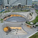 麻谷中心广场地下的购物交通综合体