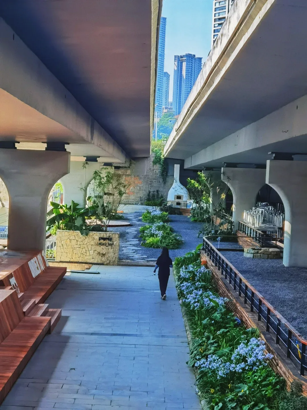 UNDERJOY 桥下城市营地活动