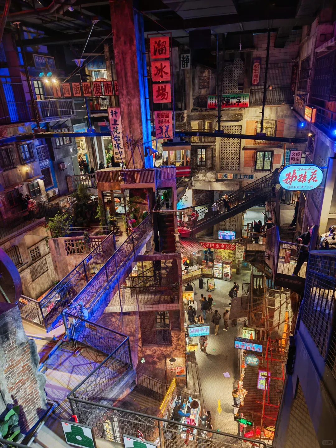 商业观察 | 文和友广深全线退场,景点式餐饮神话彻底破灭